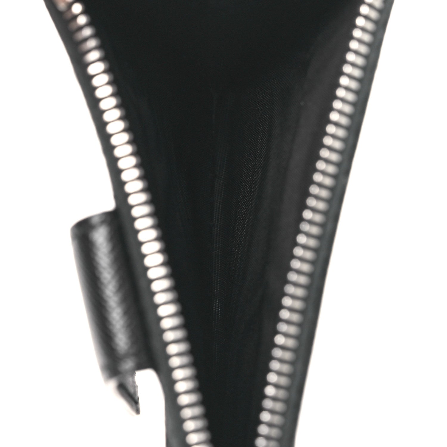 Saffiano Triangle Zip  Holder Black