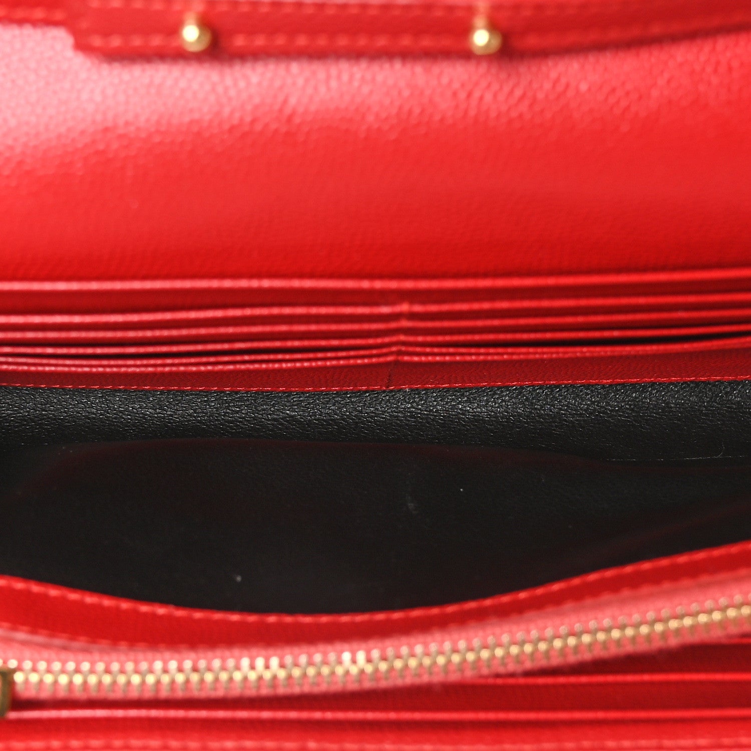 Grain De Poudre Matelasse Chevron Monogram Chain Wallet Red