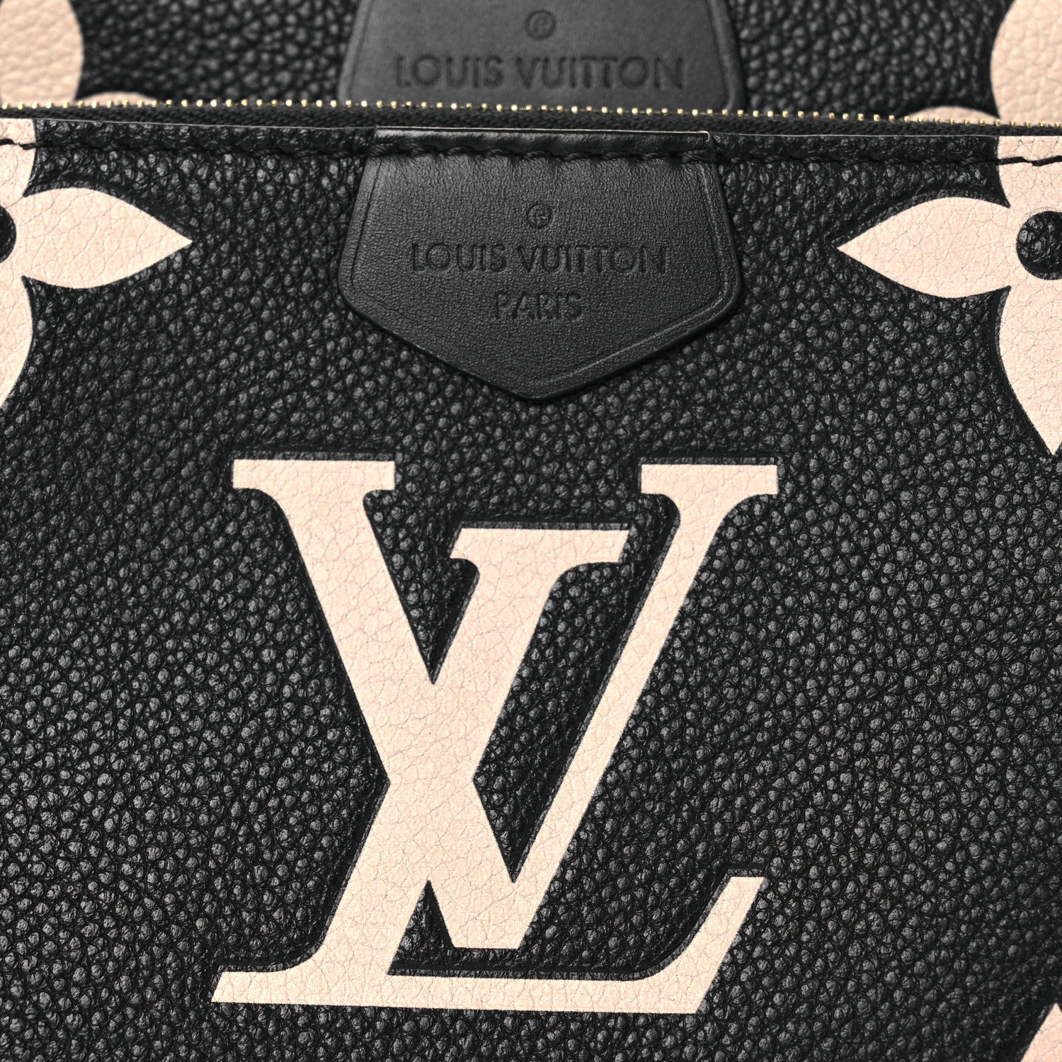 Empreinte Monogram Giant Multi Pochette Accessories Black Beige