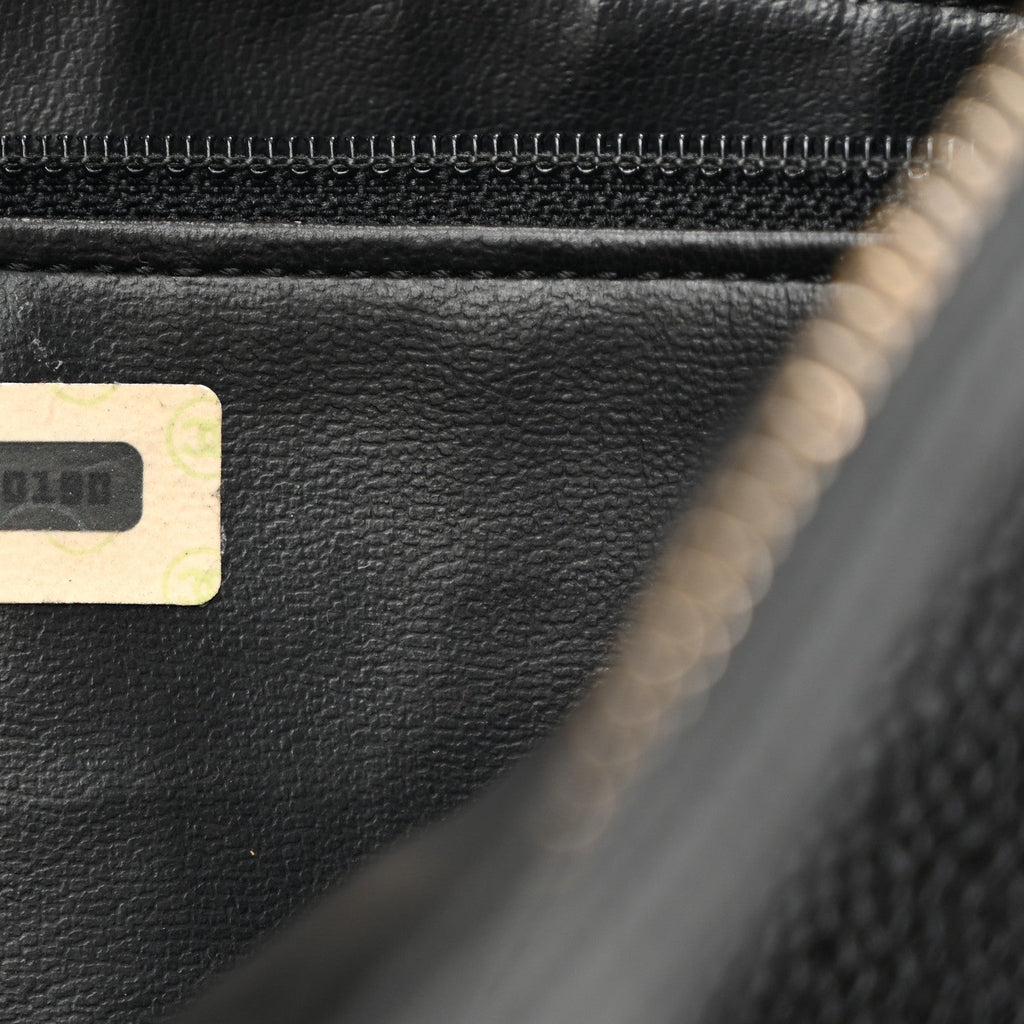 Caviar CC Hobo Black