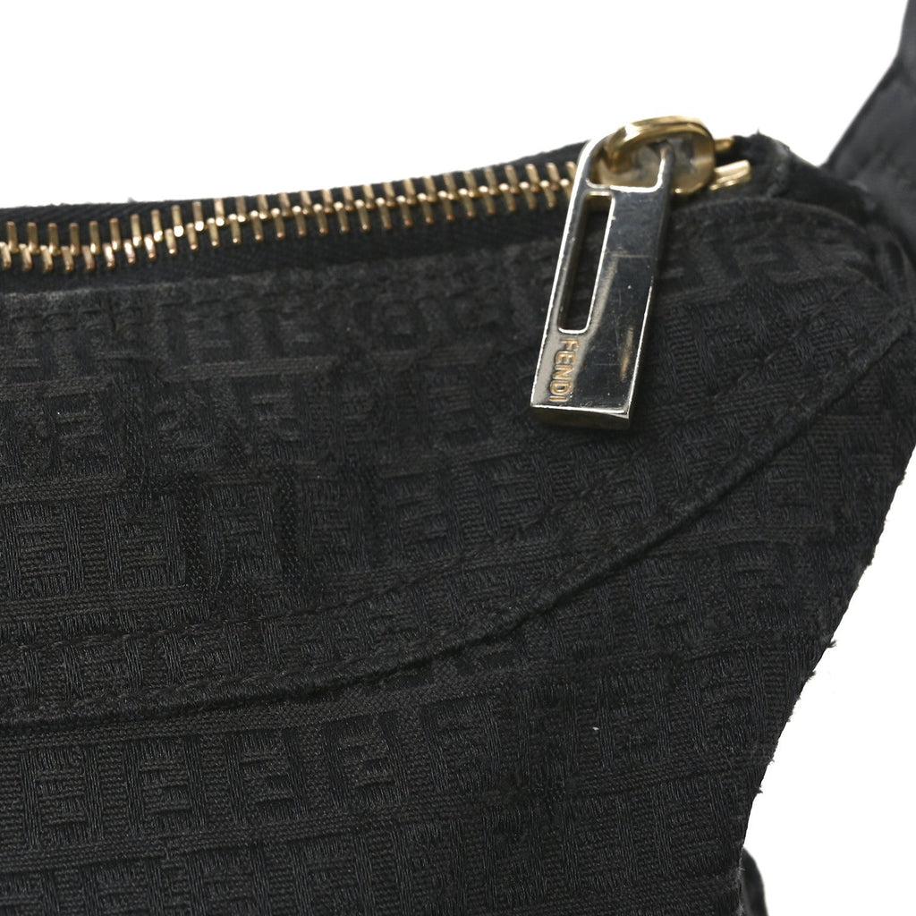 Zucchino Vitello Shoulder Bag Black