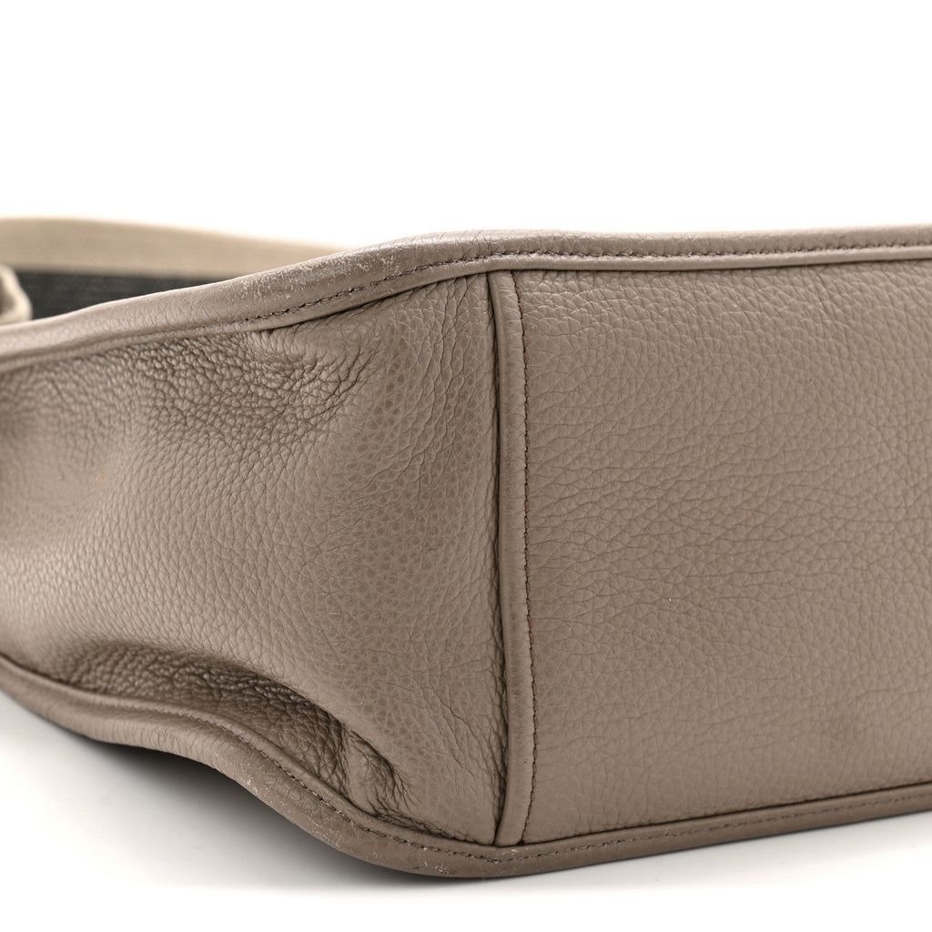 Vitello Daino Soft Hobo Messenger Bag Argilla
