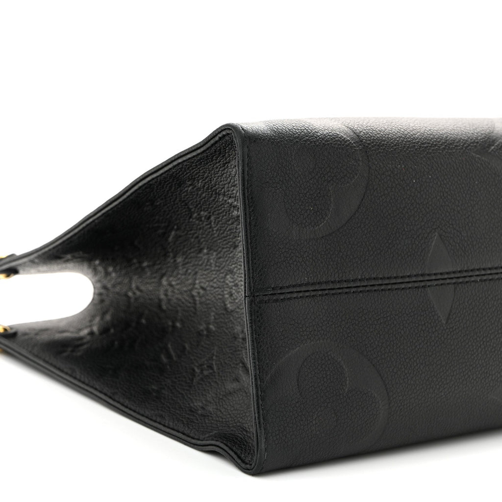 Empreinte Monogram Giant Onthego MM Black