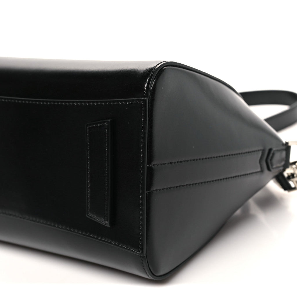 Shiny Lord Calfskin Small Antigona Black