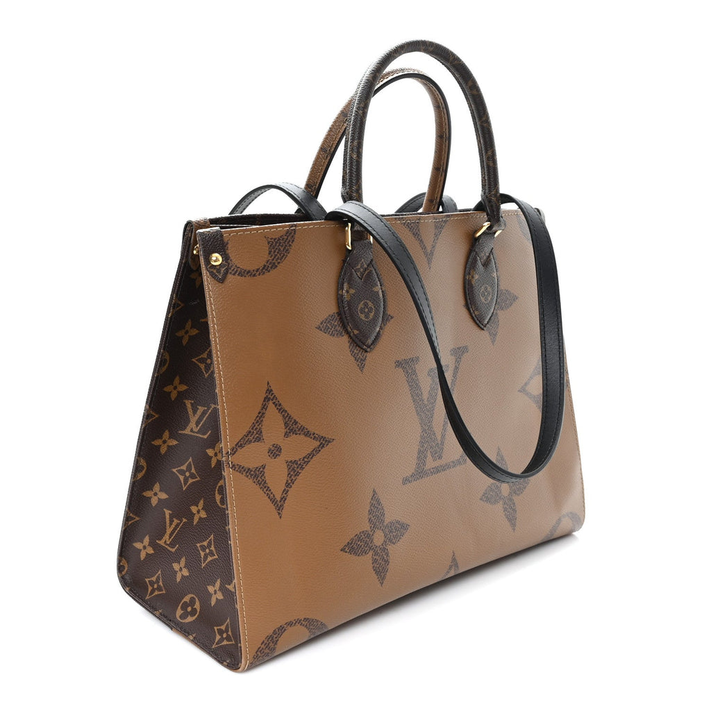 Reverse Monogram Giant Onthego MM