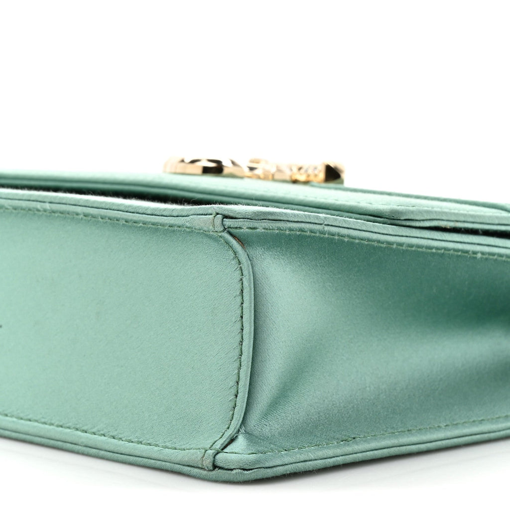 Satin Pearl Varenne Shoulder Bag Green
