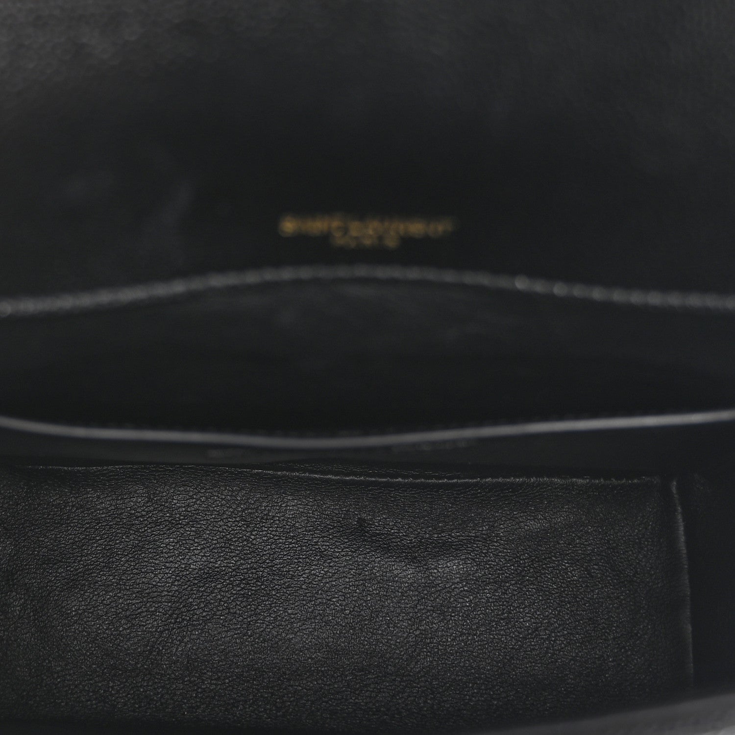 Grain De Poudre Matelasse Monogram Medium Vicky Chain Bag Black