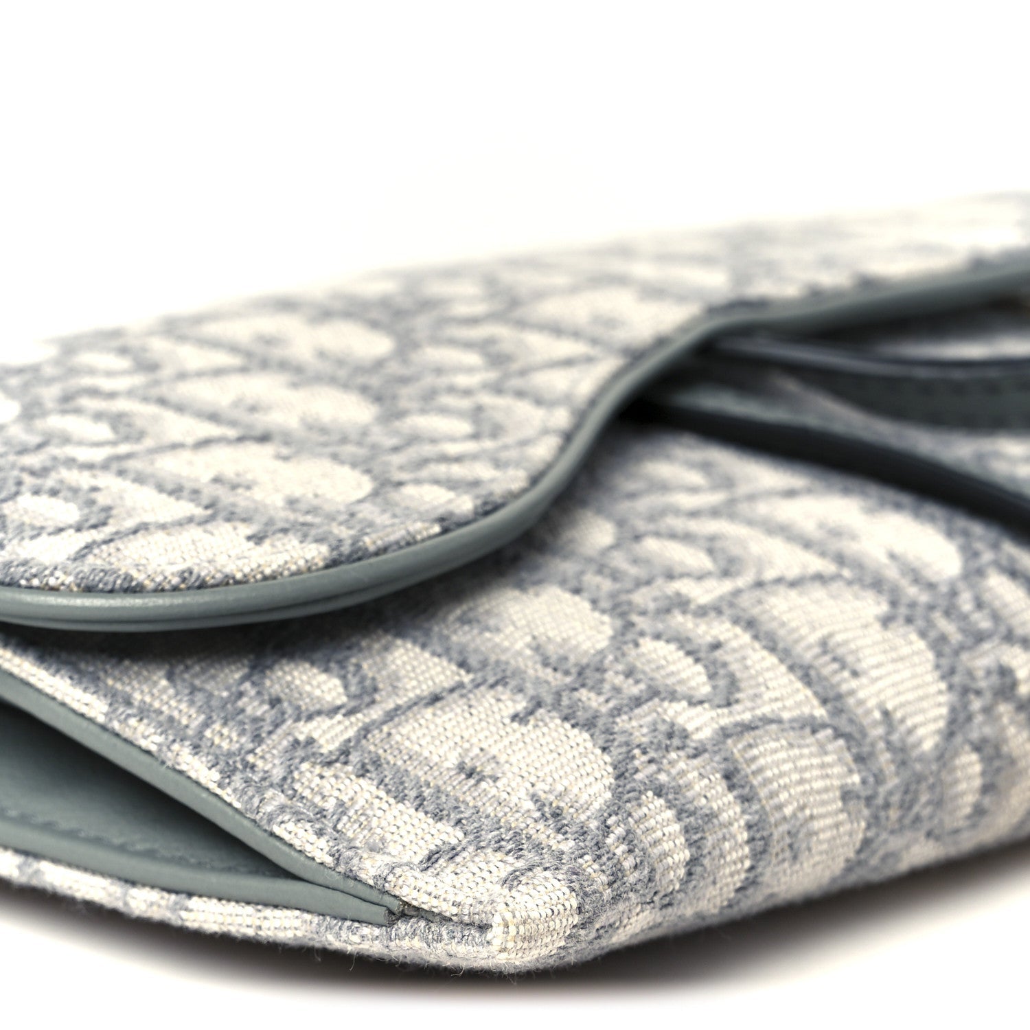 Oblique Saddle Chain Long Wallet Grey
