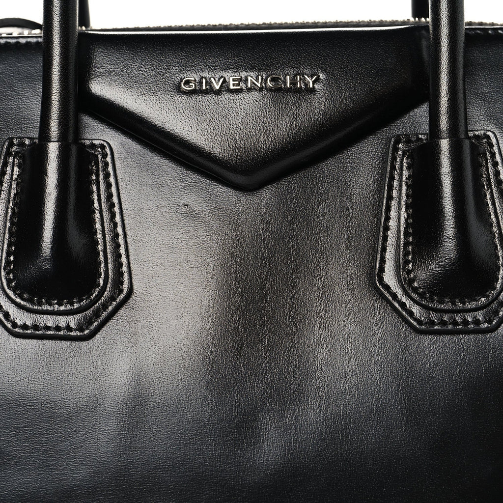 Shiny Lord Calfskin Small Antigona Black