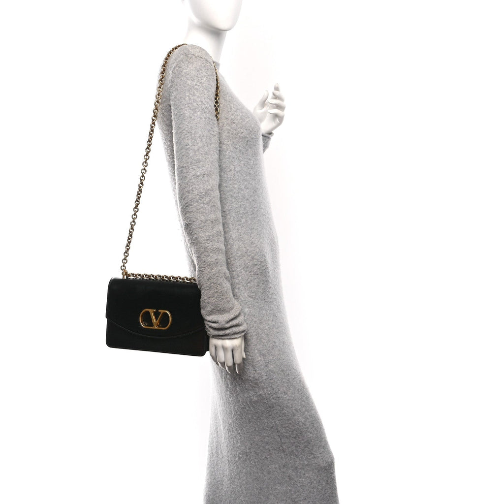 Shiny Calfskin Vain Shoulder Bag Black