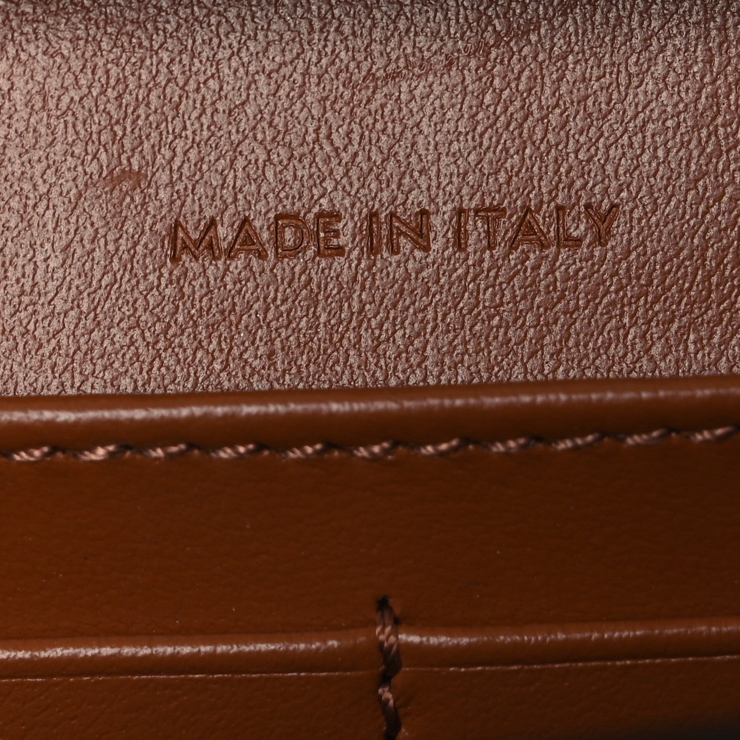 Triomphe Canvas Calfskin Maillon Wallet on Chain White