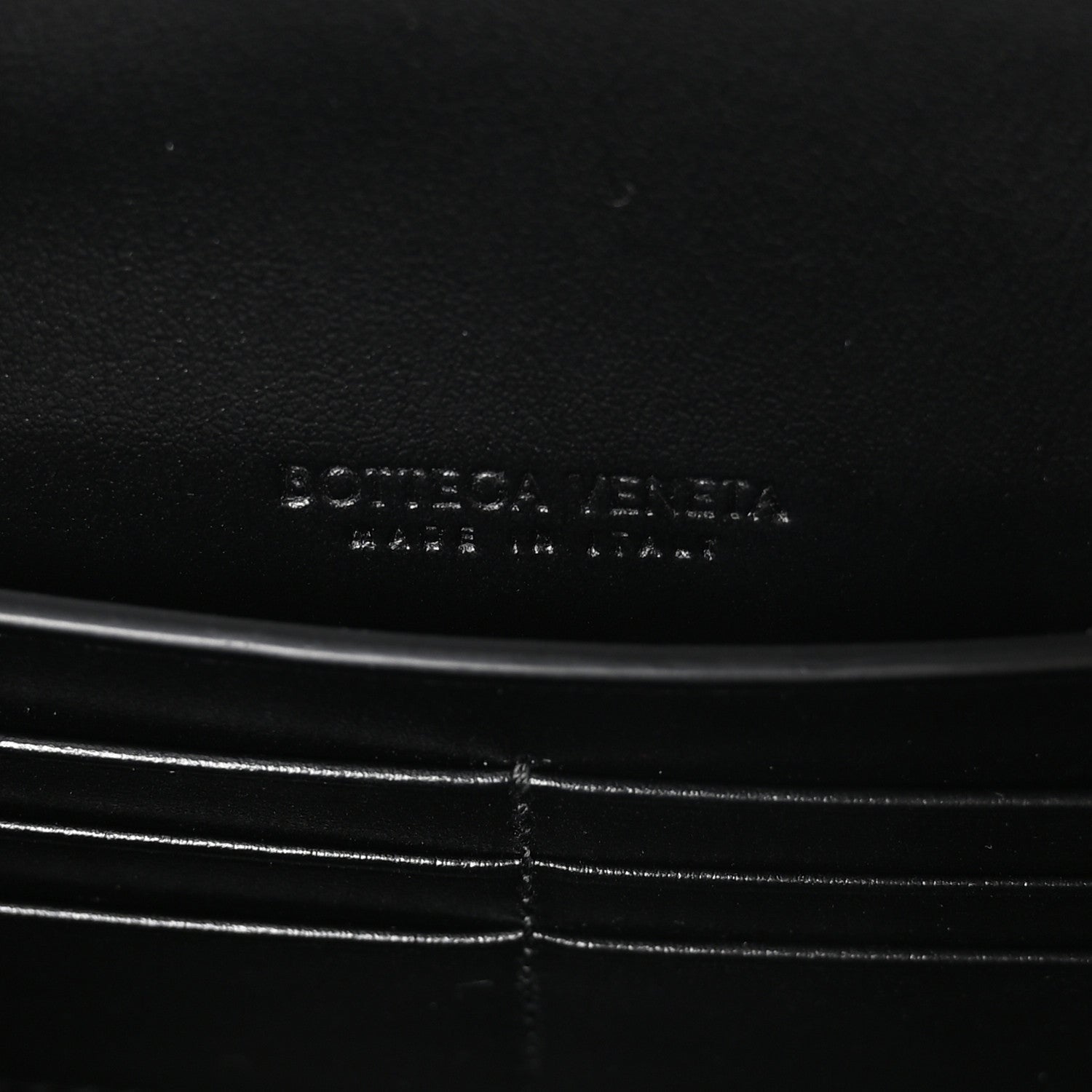 Nappa Intrecciato Long Andiamo Top Handle Clutch Black
