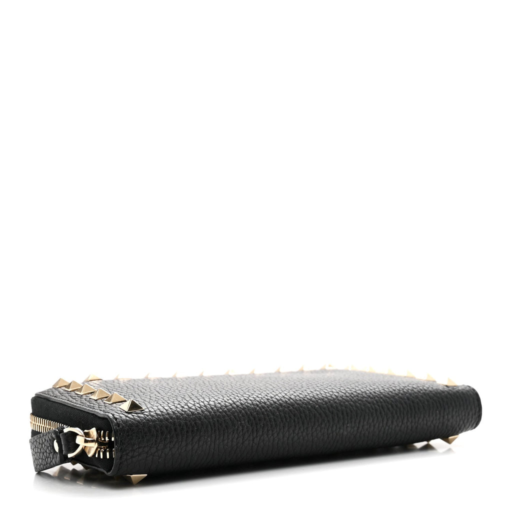 Pebbled Calfskin Rockstud Zip Around Wallet Black