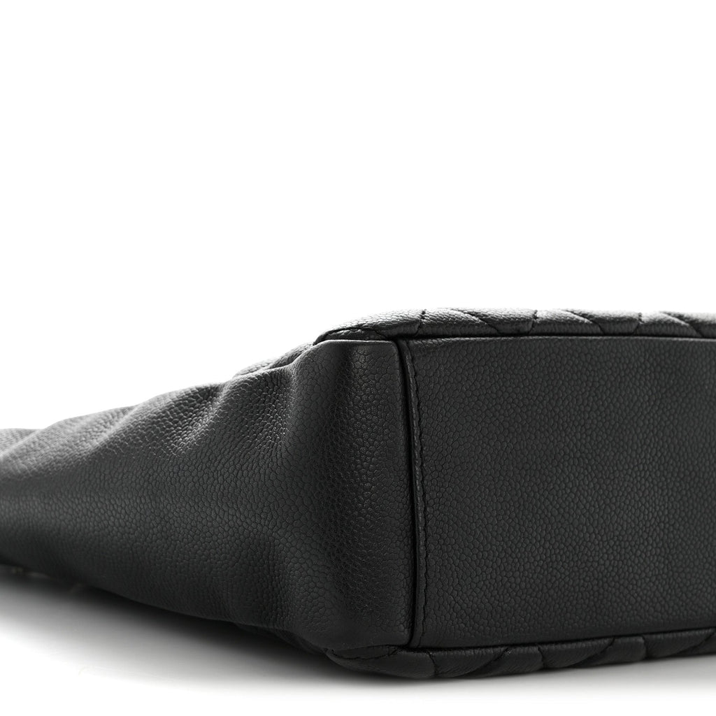 Caviar Quilted Petit Shopping Tote PST Black