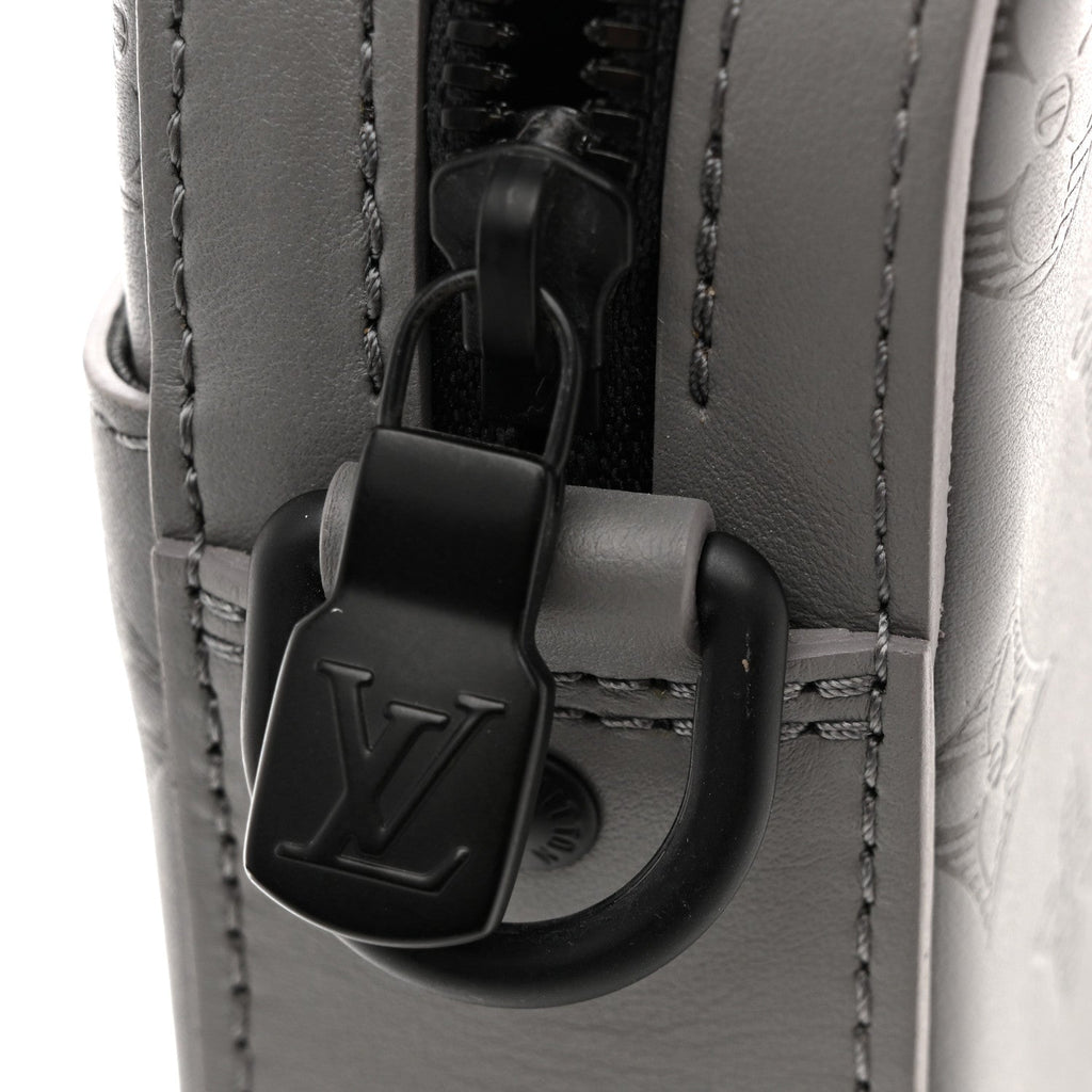 Calfskin Monogram Shadow Trio Messenger Anthracite Gray