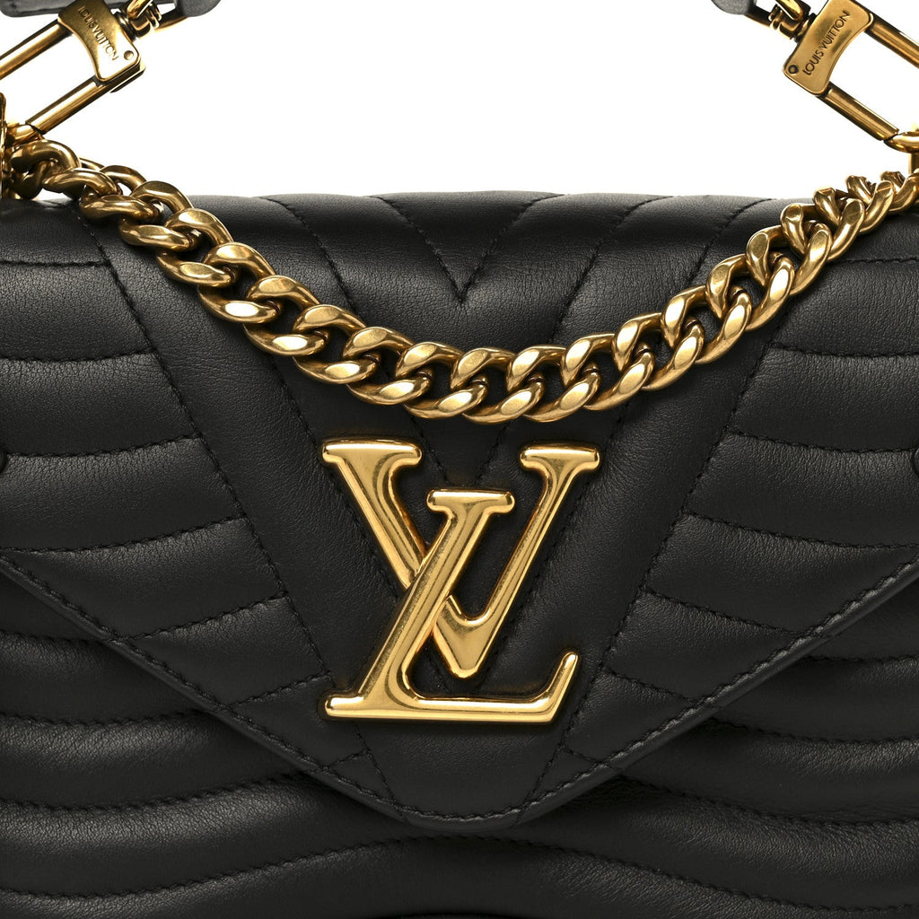 Calfskin New Wave Chain PM Black