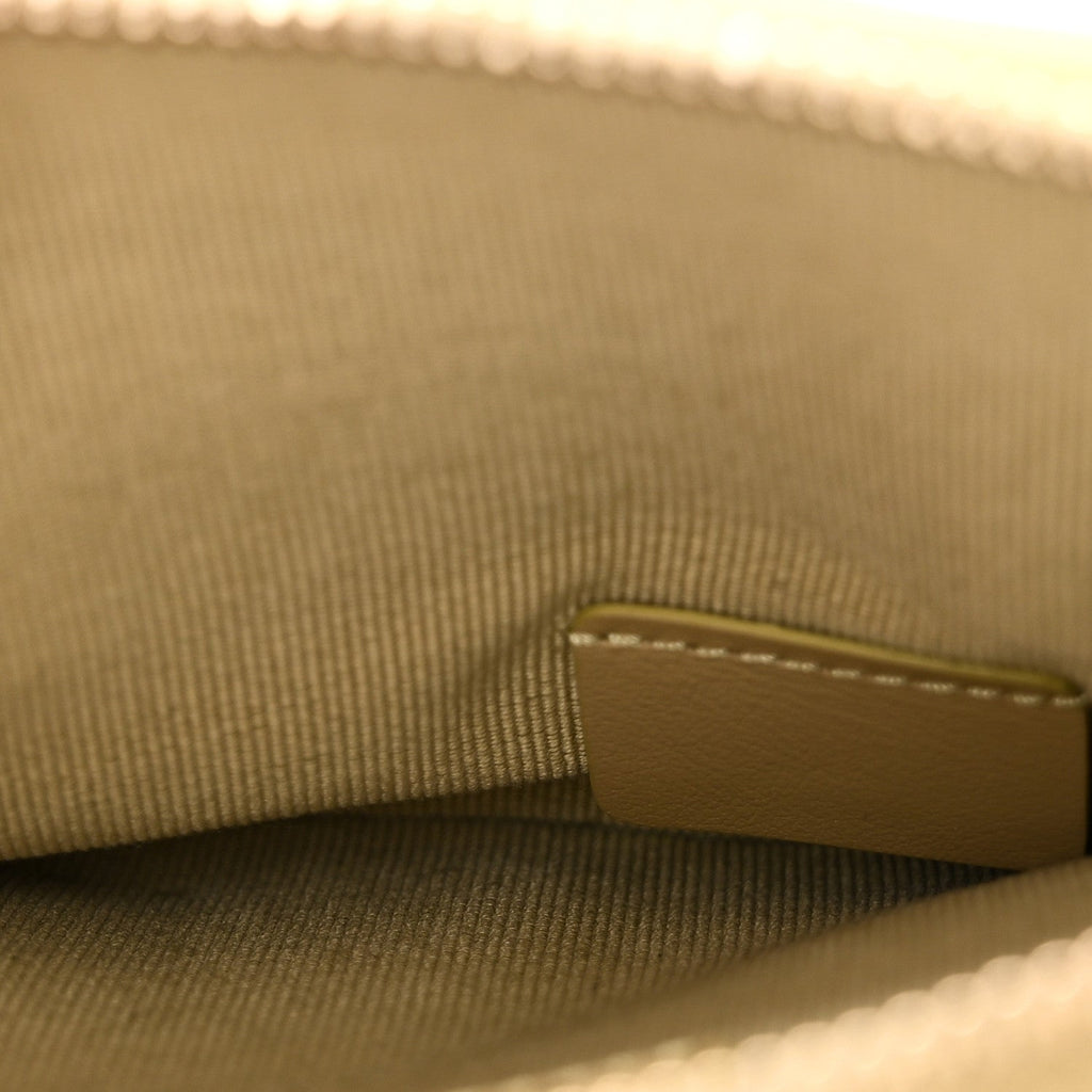 Lambskin Quilted Chanel 19 Zip  Holder Wallet Light Green