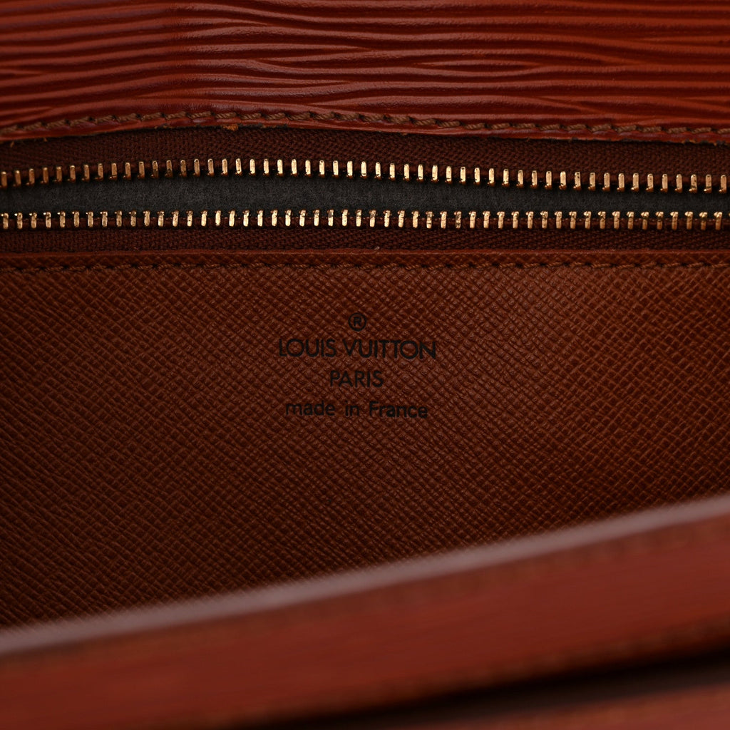 Epi Pochette Sellier Dragonne Kenyan Fawn