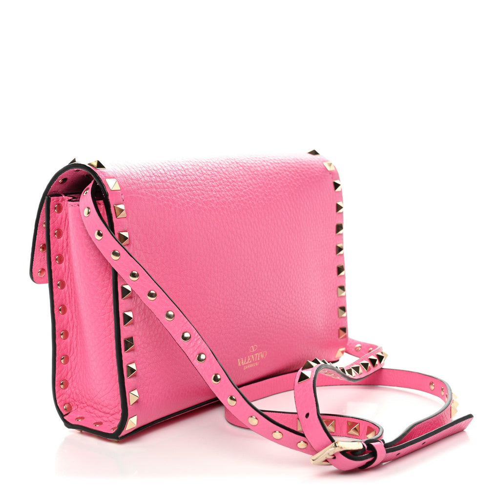 Pebbled Calfskin Medium Rockstud Flip Lock Crossbody Bag Feminine Pink