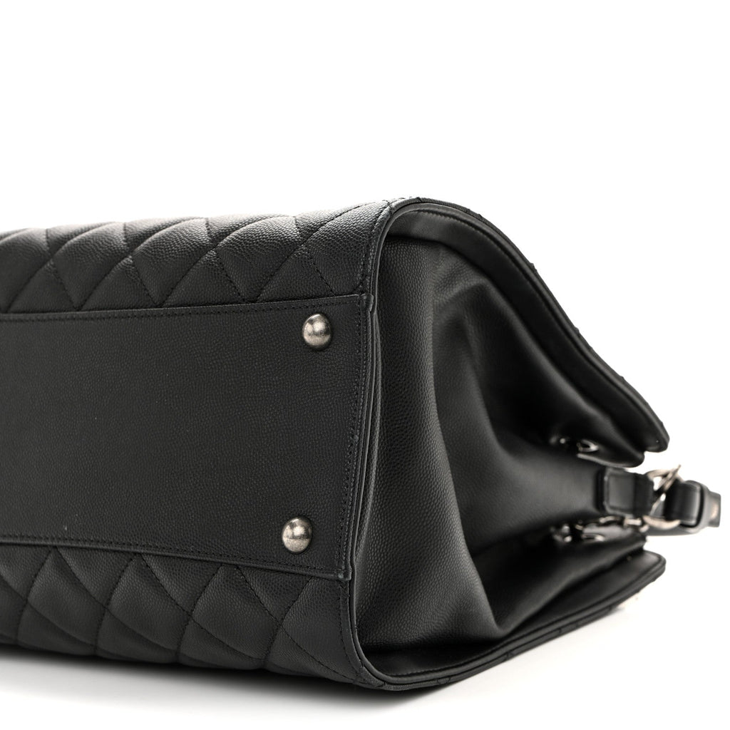 Caviar Quilted Medium CC Bucket Bag Black