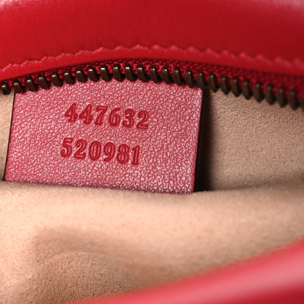 Calfskin Matelasse Small GG Marmont Chain Shoulder Bag Hibiscus Red