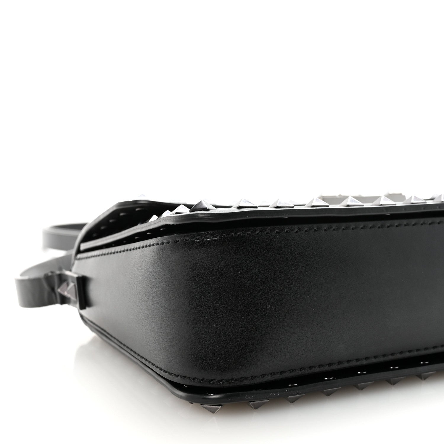 Smooth Calfskin Enamel Tonal Rockstud23 Shoulder Bag Black
