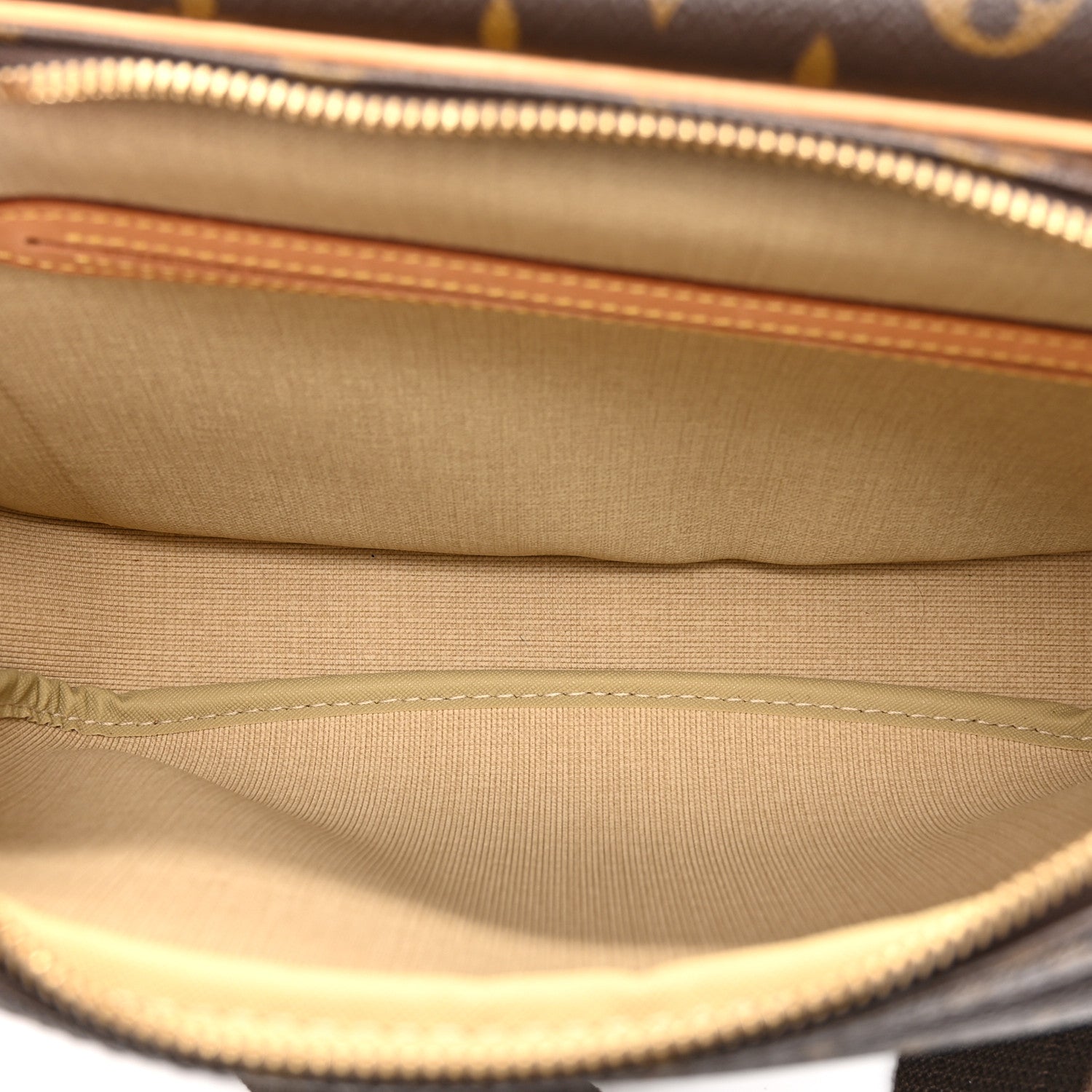 Monogram Reporter PM