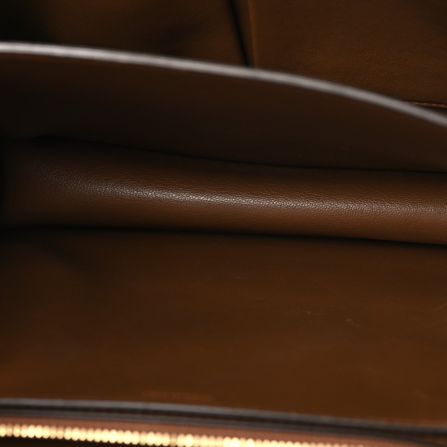 Box Calfskin Medium Classic Box Flap Bag Camel