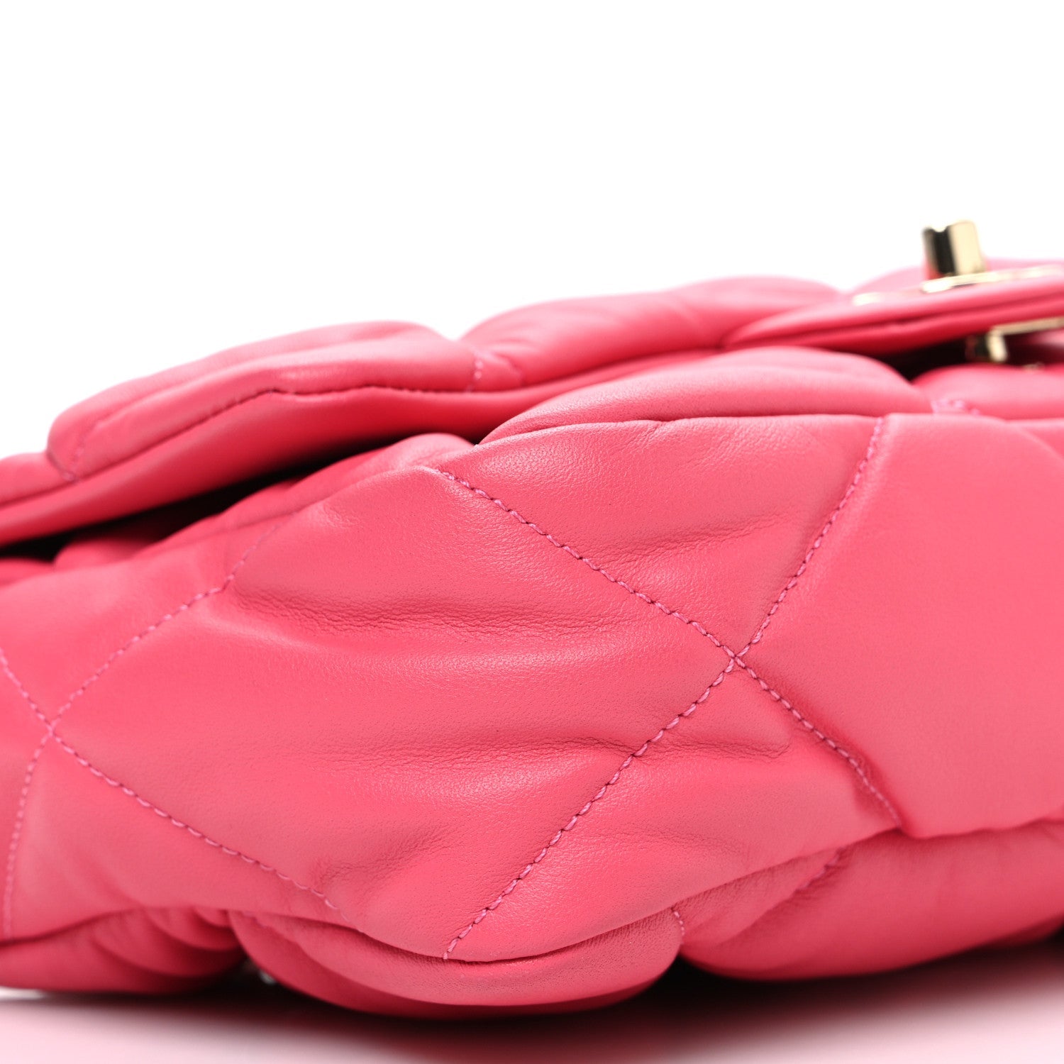 Calfskin Quilted Medium Bubbly Flap Pink