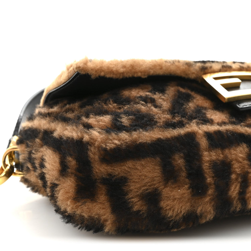 Shearling Vitello Dolce Macro FF 1974 Baguette Tobacco Black