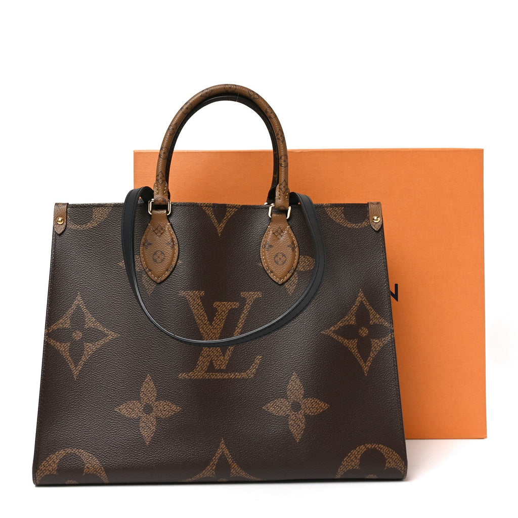 Reverse Monogram Giant Onthego MM