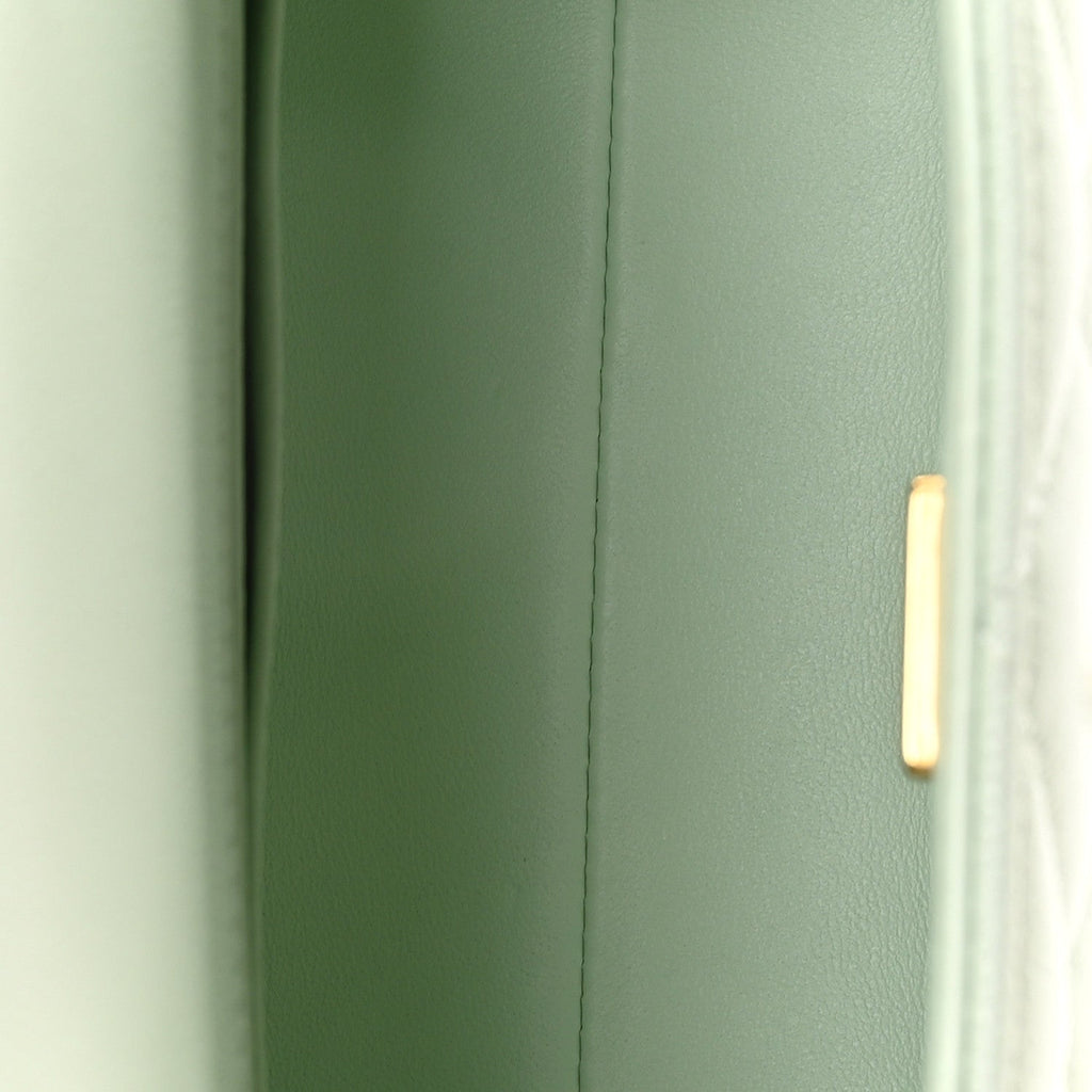 Caviar Quilted Retro Medium Twist Top Handle Clutch Light Green