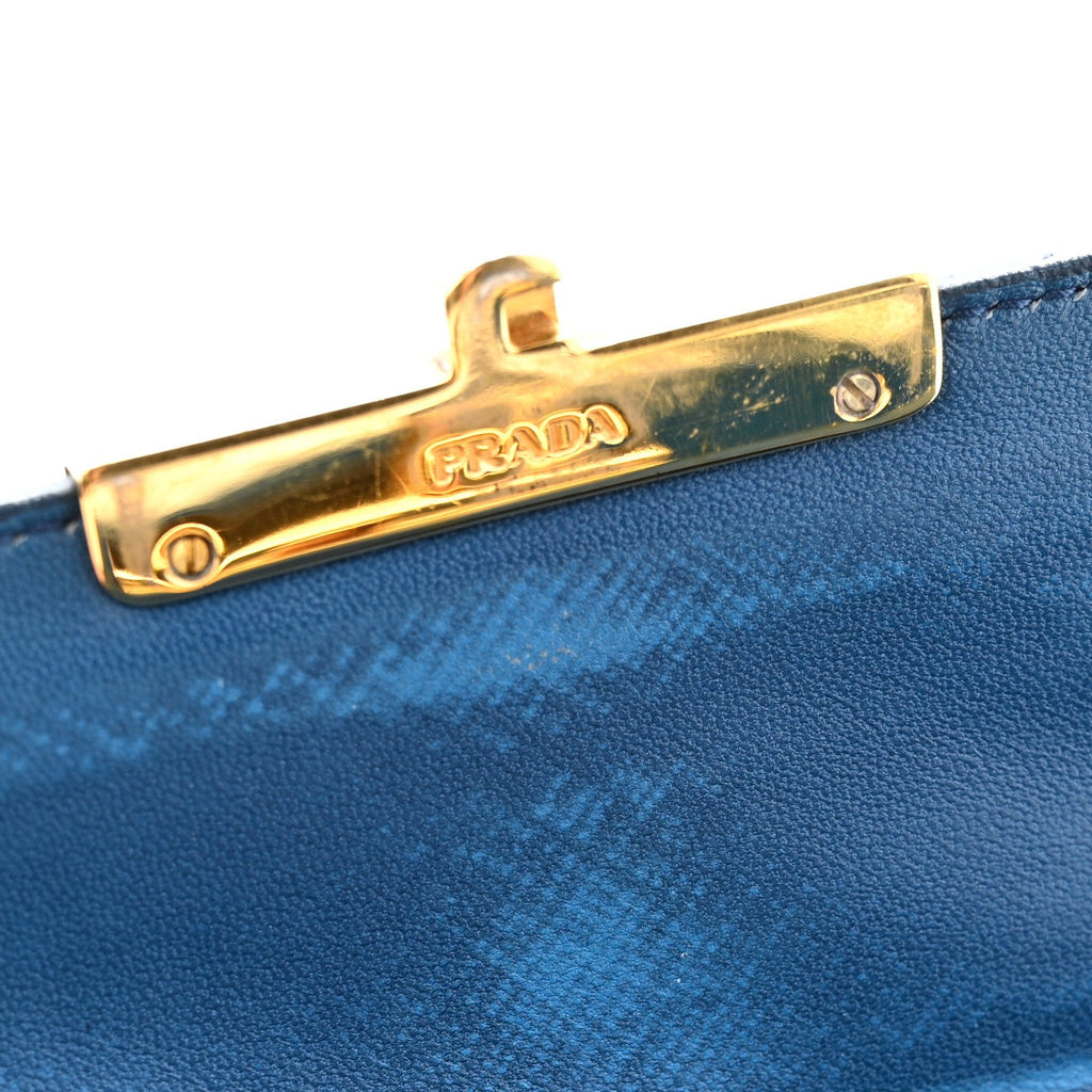 Saffiano Vernice Lock Flap Chain Bag Azzurro