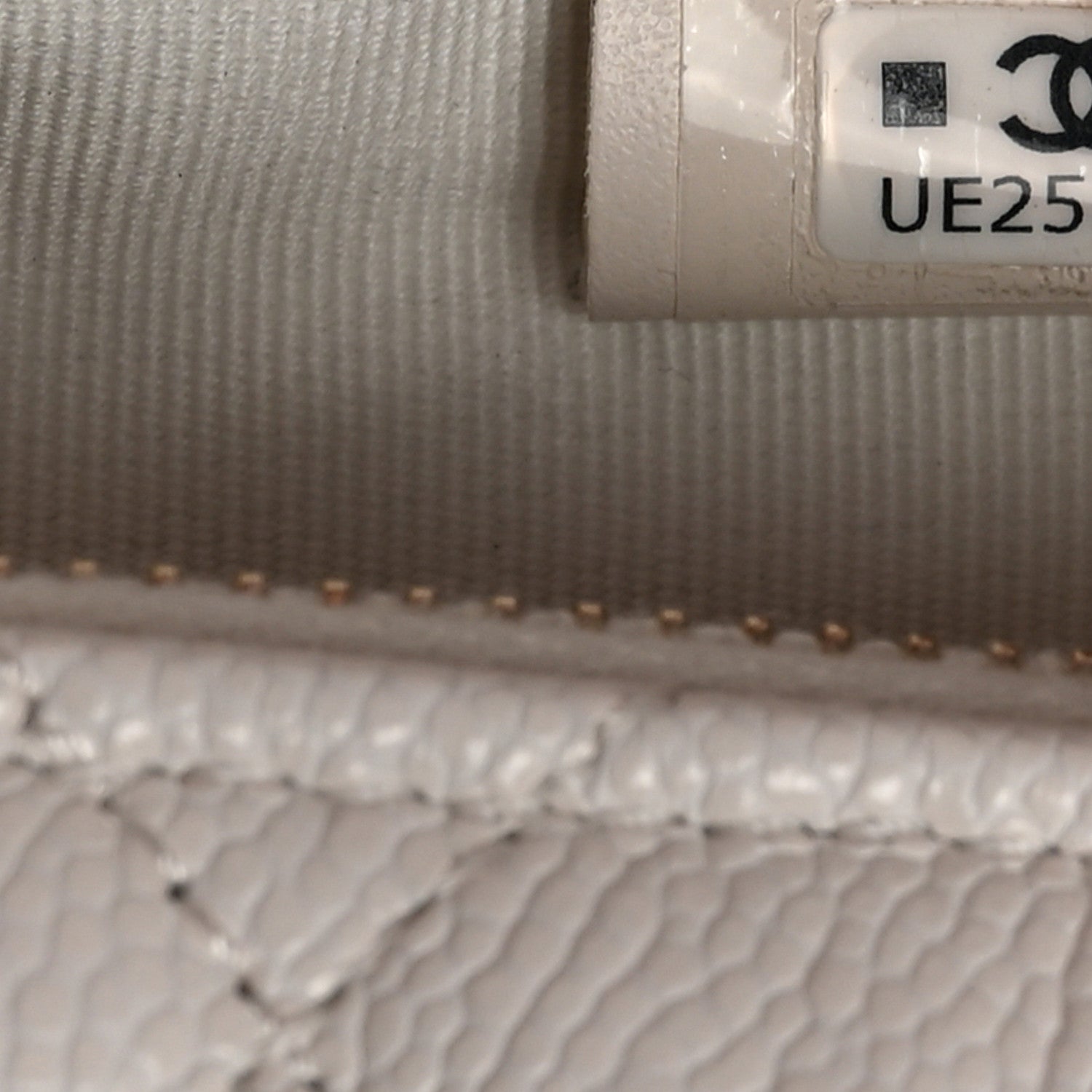 Caviar Quilted Hobo Clutch With Chain White