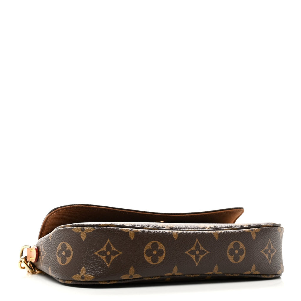 Monogram Ivy Wallet On Chain