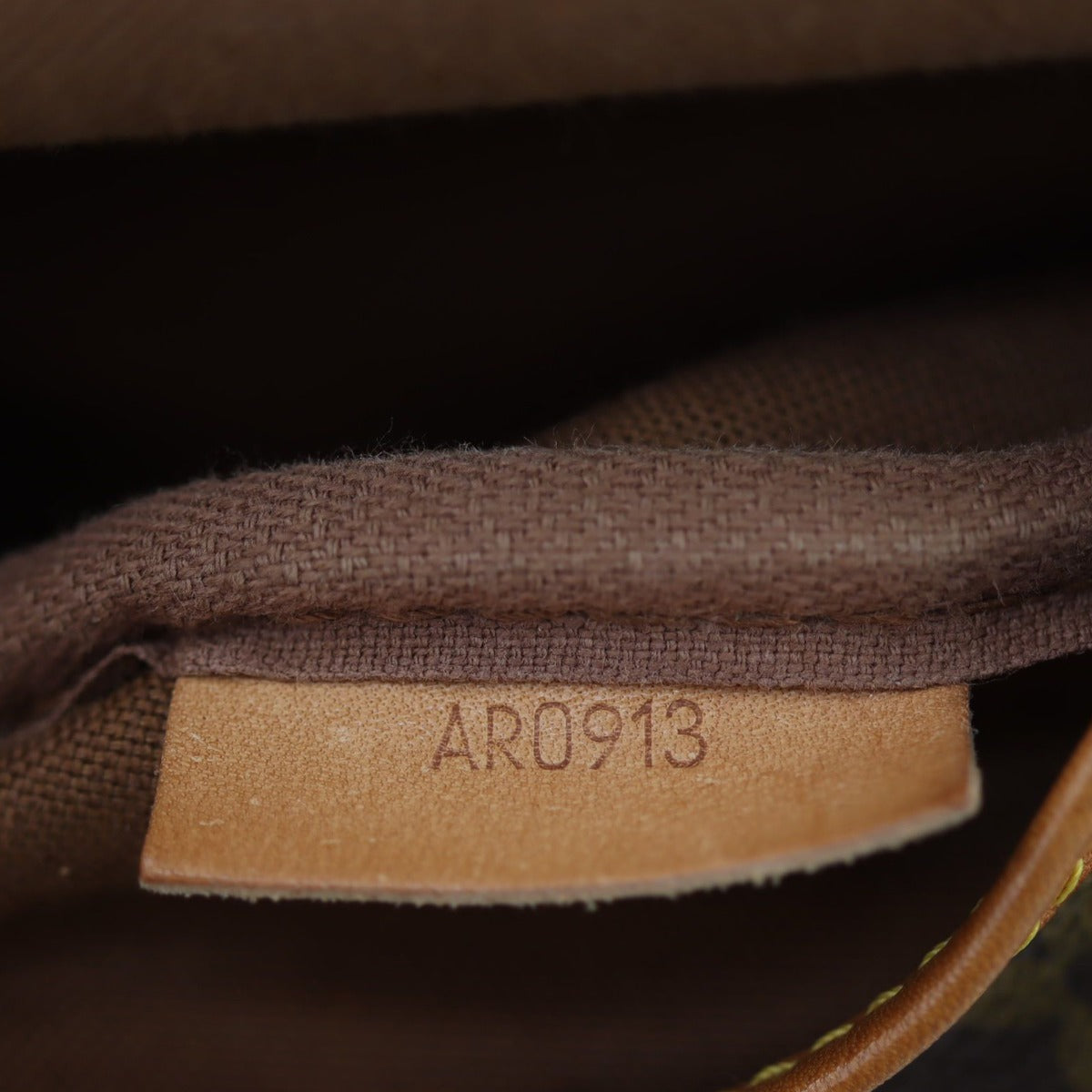 Louis Vuitton Saumur 30 Monogram