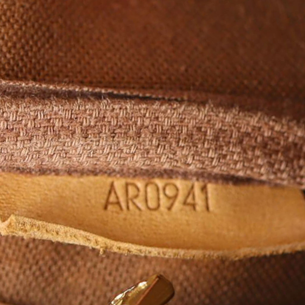 Louis Vuitton Gibeciere PM Monogram