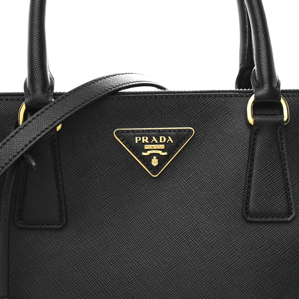 Saffiano Lux Medium Galleria Double Zip Black Black