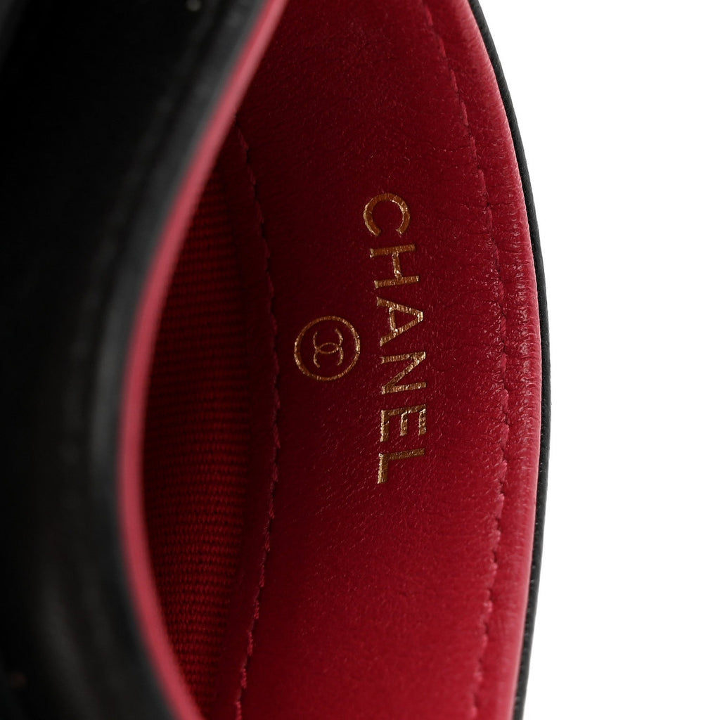 Lambskin Quilted Chanel 19  Holder Black