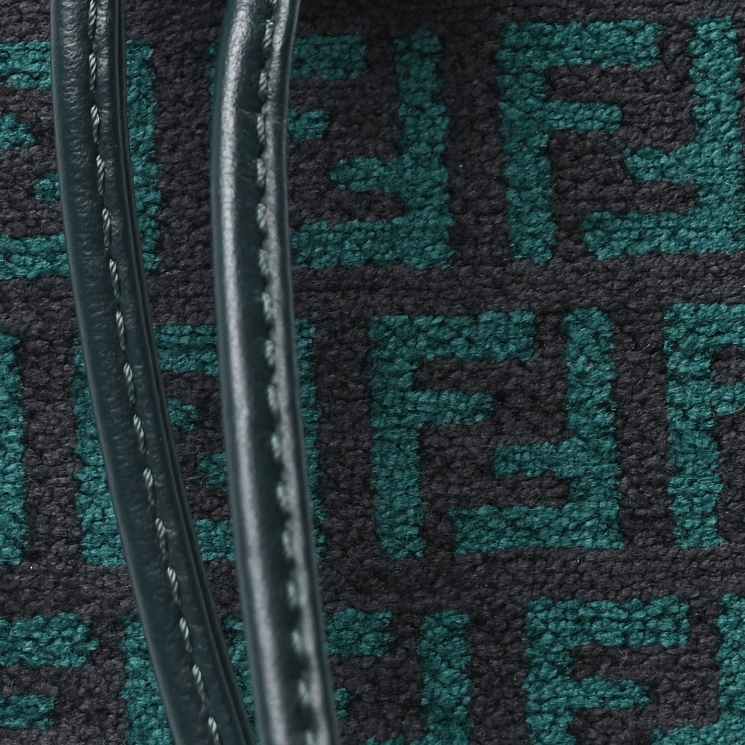 Chenille Vitello F is Fendi Micro FF Mini Mon Tresor Bucket Bag Verde Inglese