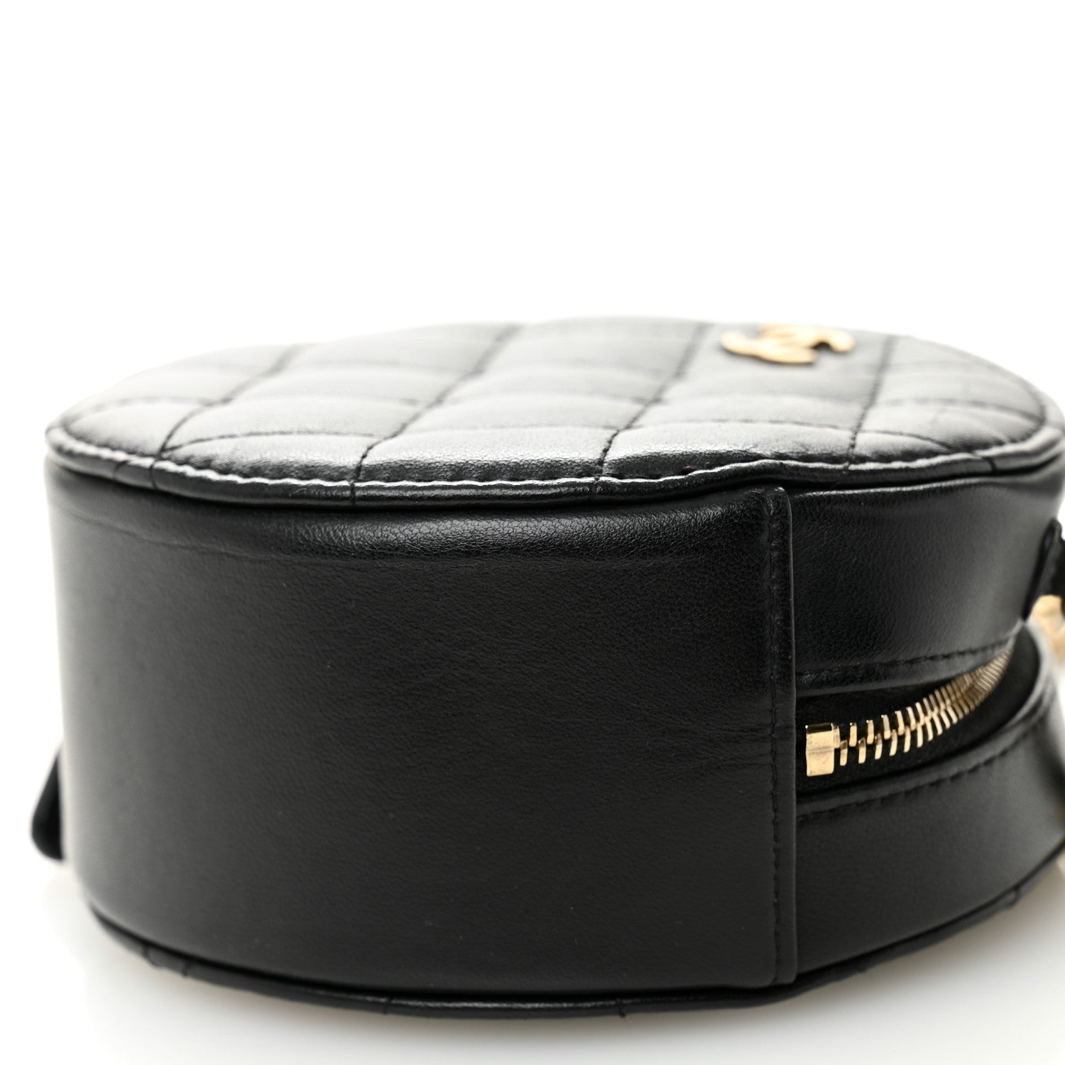 Lambskin Quilted Round Clutch With Chain Black