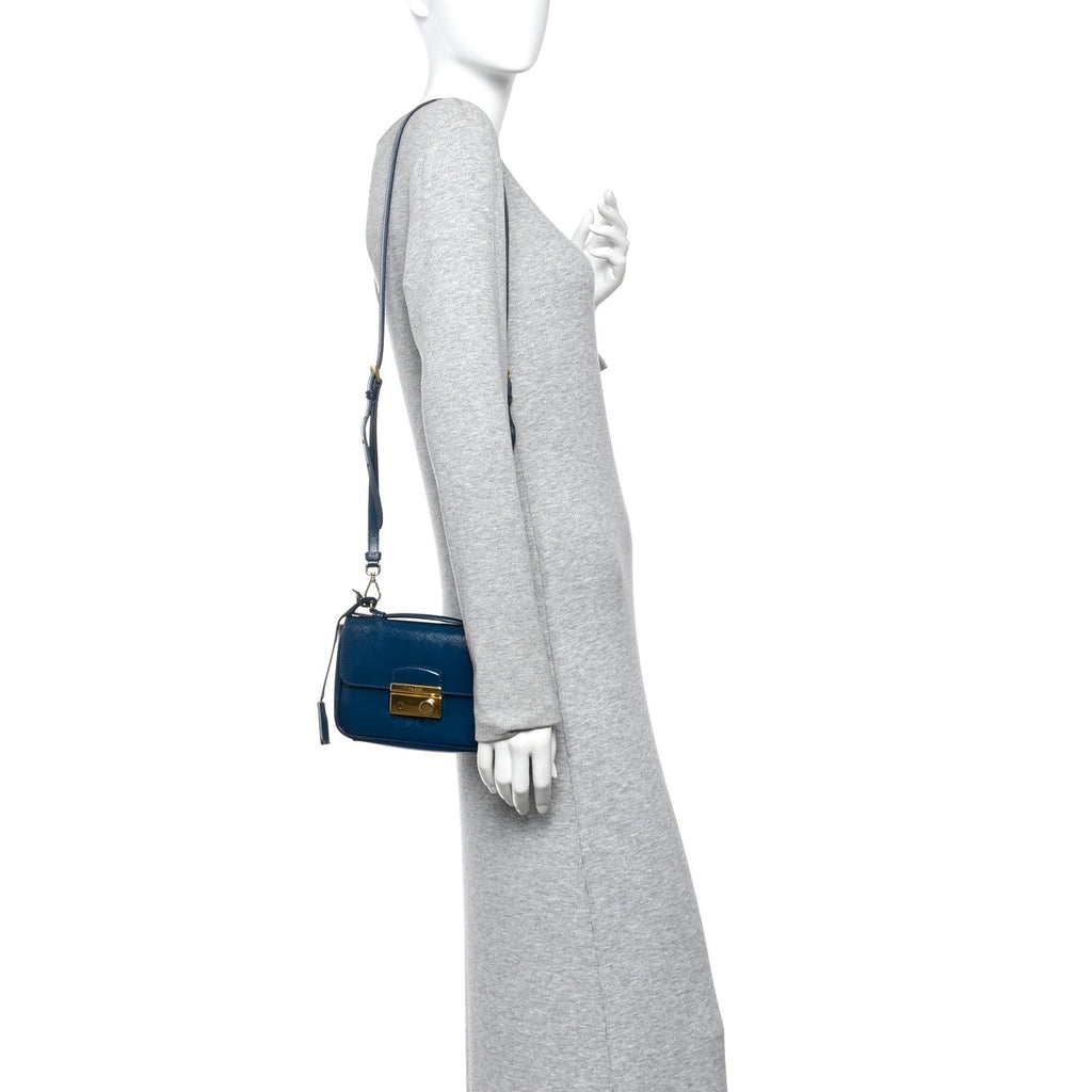 Saffiano Vernice Lock Flap Chain Bag Azzurro