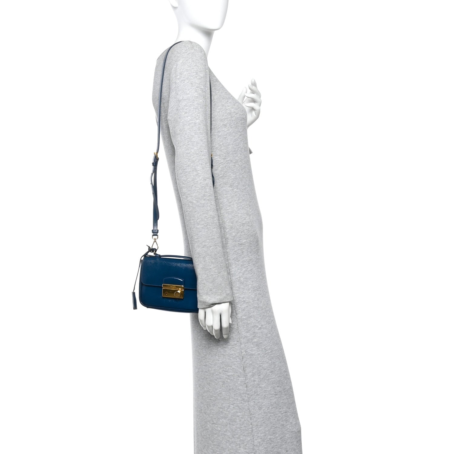 Saffiano Vernice Lock Flap Chain Bag Azzurro