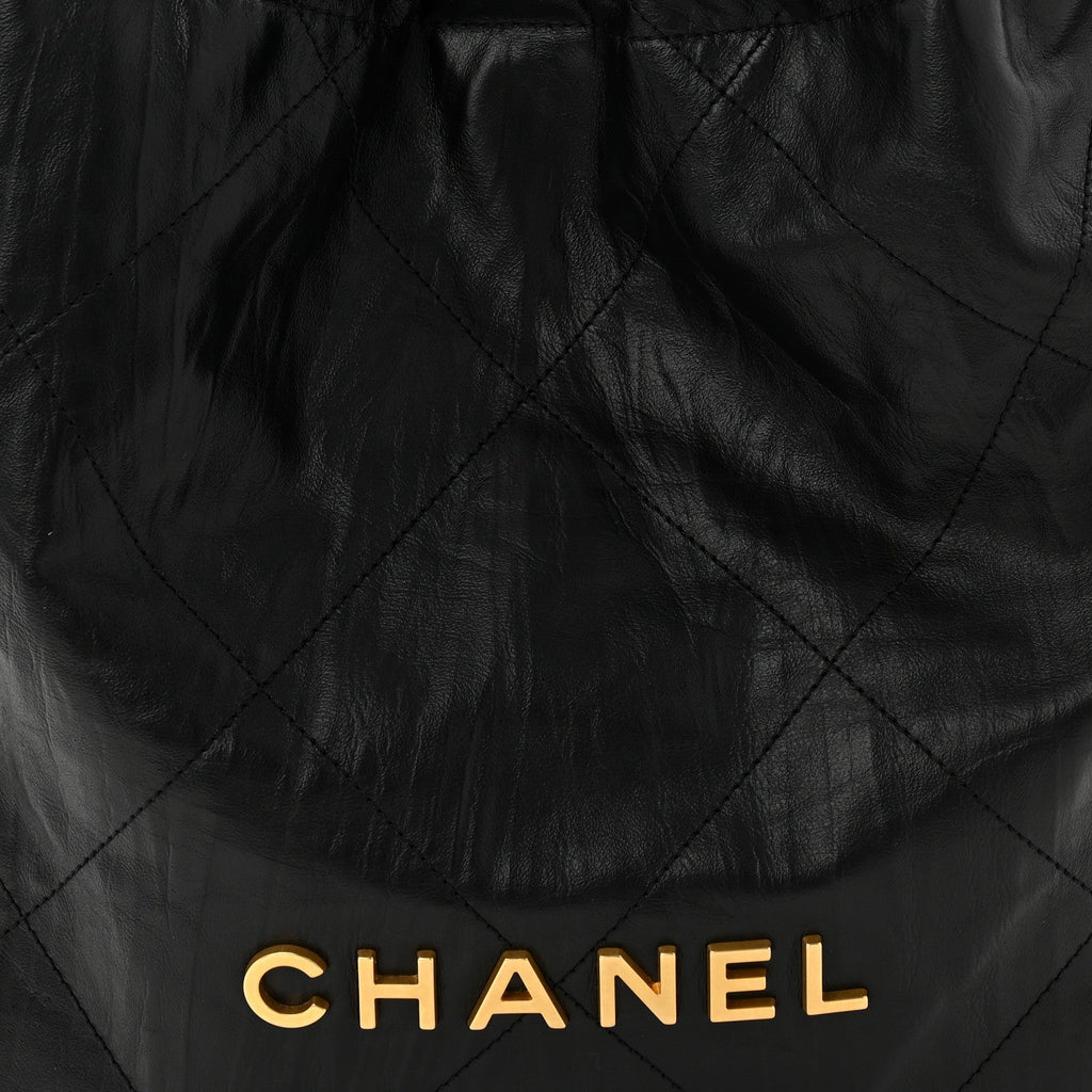 Crumpled Calfskin Quilted Chanel 22 Black