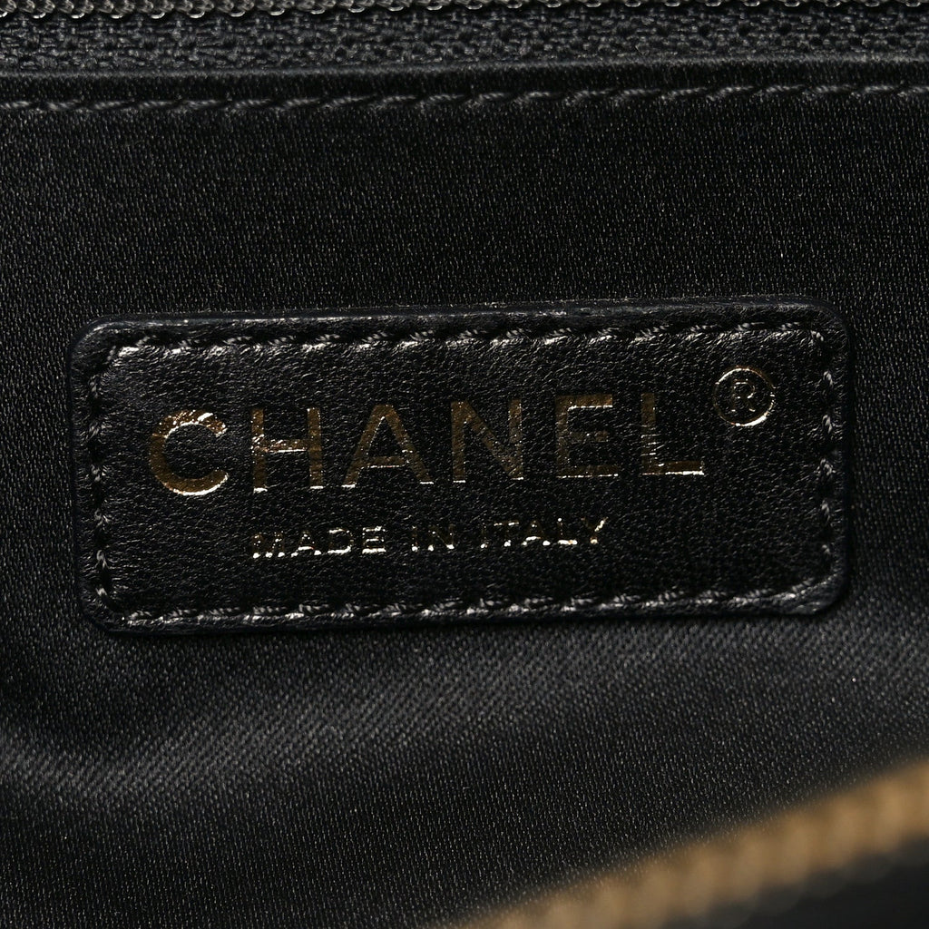 Caviar Quilted Grand Shopping Tote GST Black