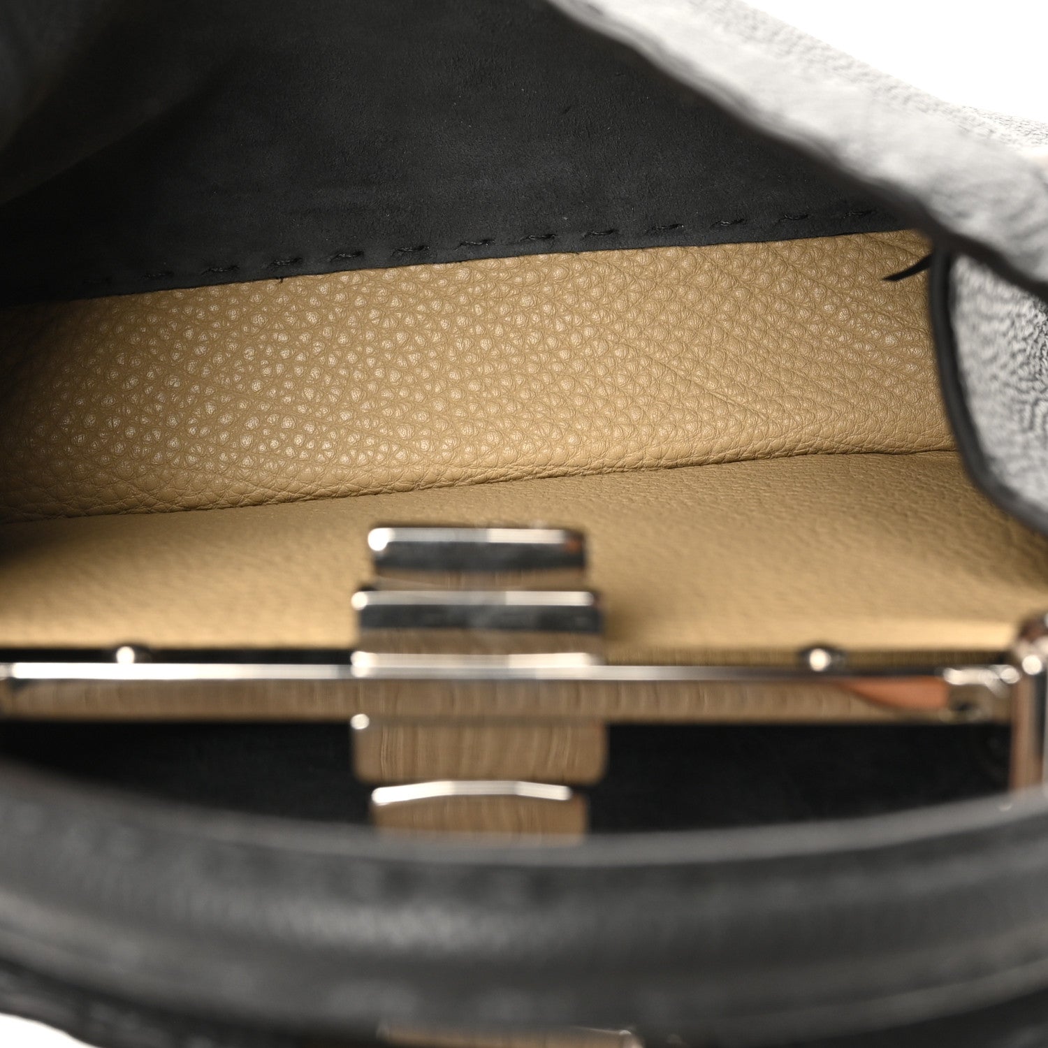 Cuoio Romano Selleria Chamois Small Peekaboo I SEE U Satchel Asfalto Camelia