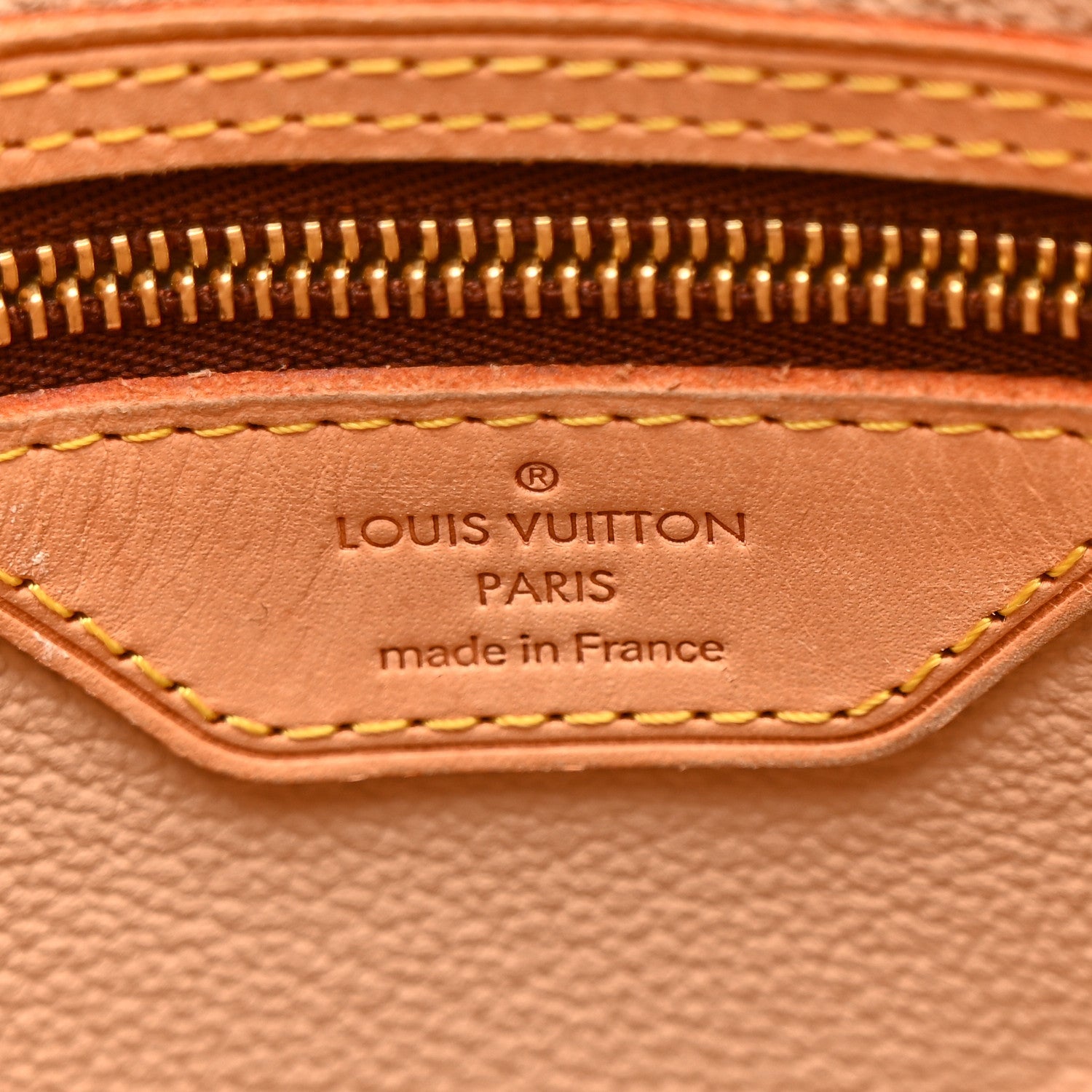 Monogram Petit Bucket 23