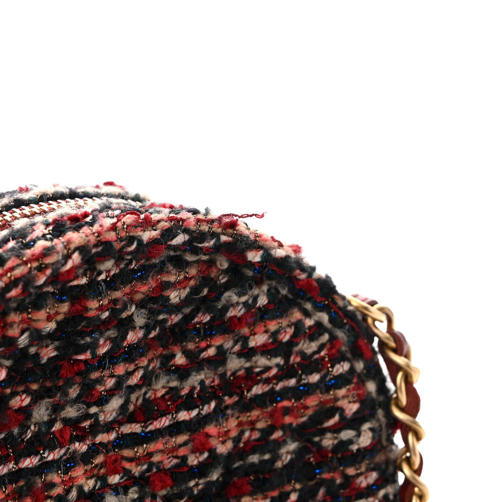 Tweed Quilted Round Clutch With Chain Red