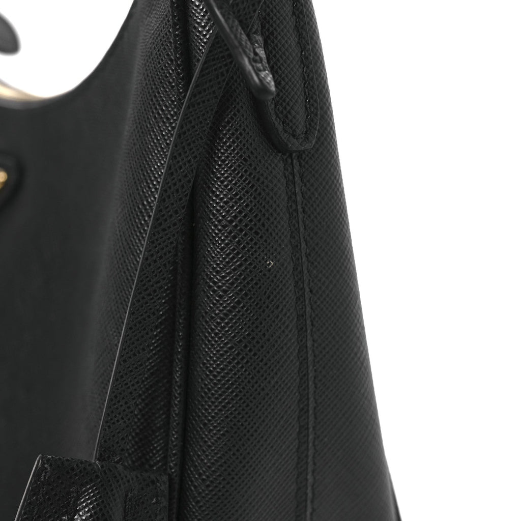 Saffiano Lux Re-Edition 2005 Shoulder Bag Black