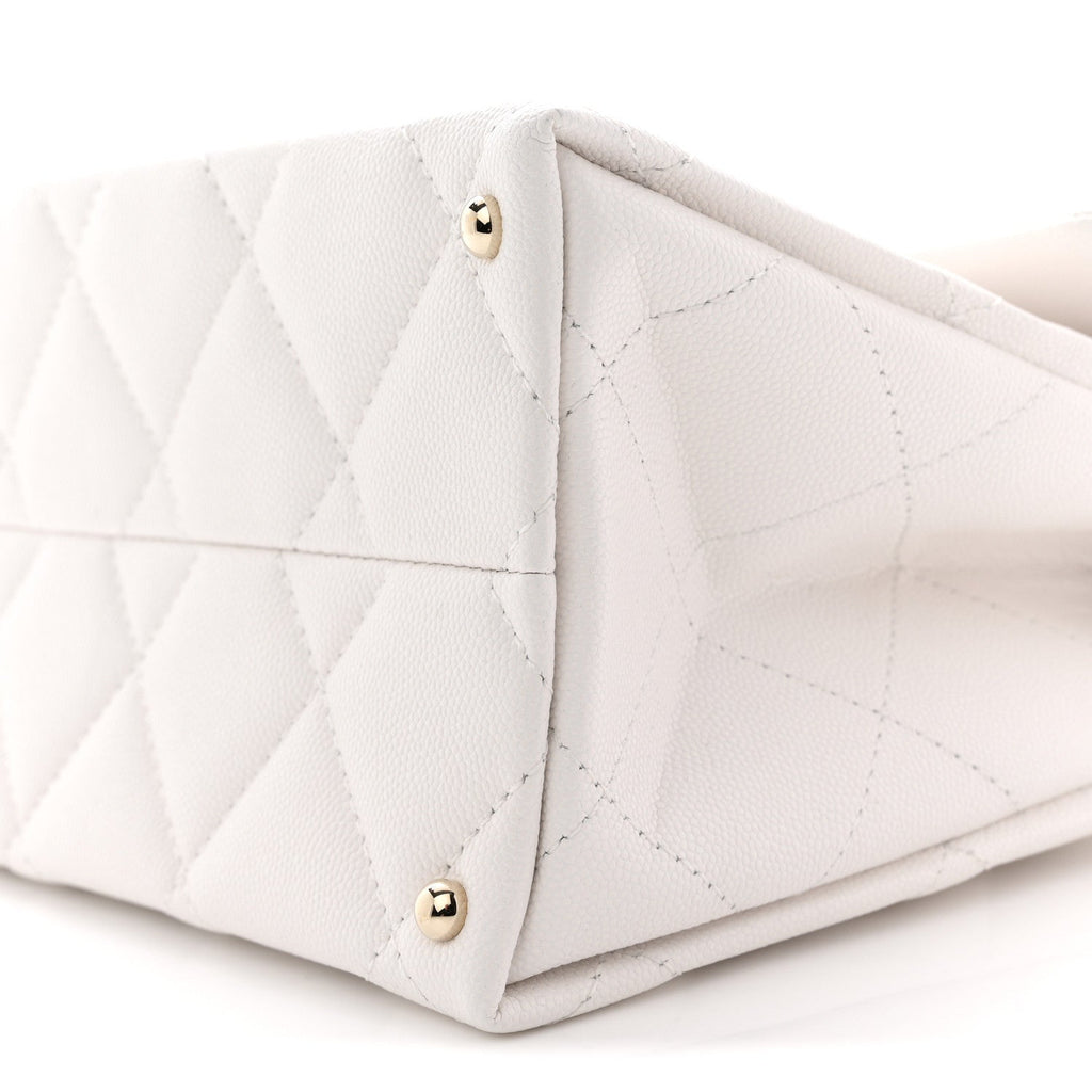 Caviar Quilted Medium Retro Twist Top Handle Flap White